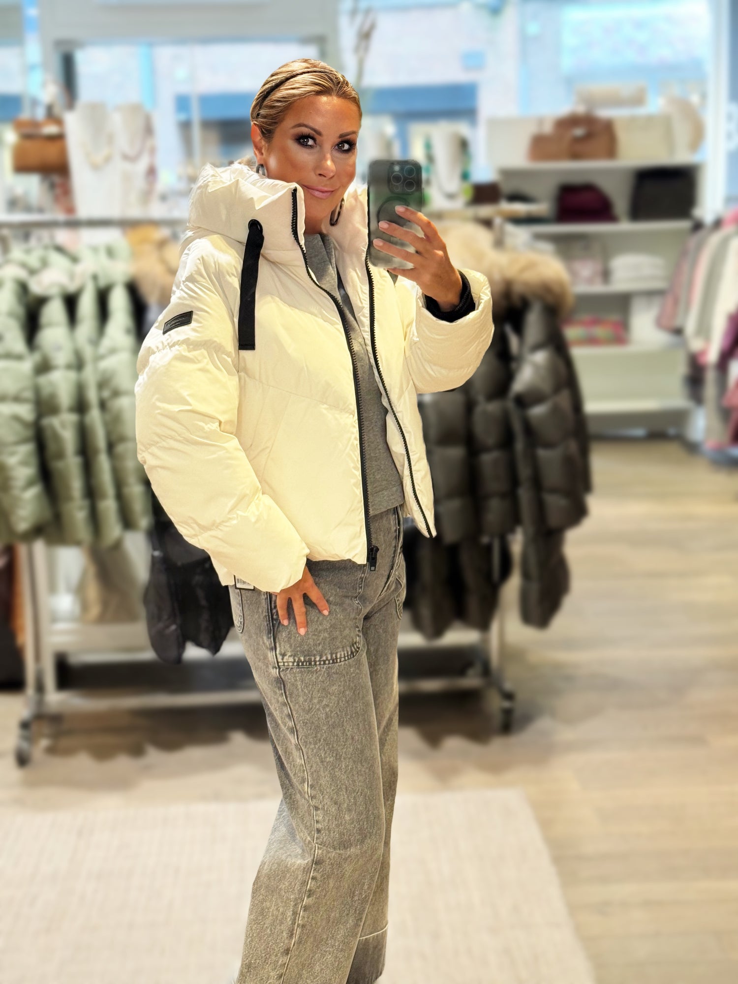 LOVA JACKET