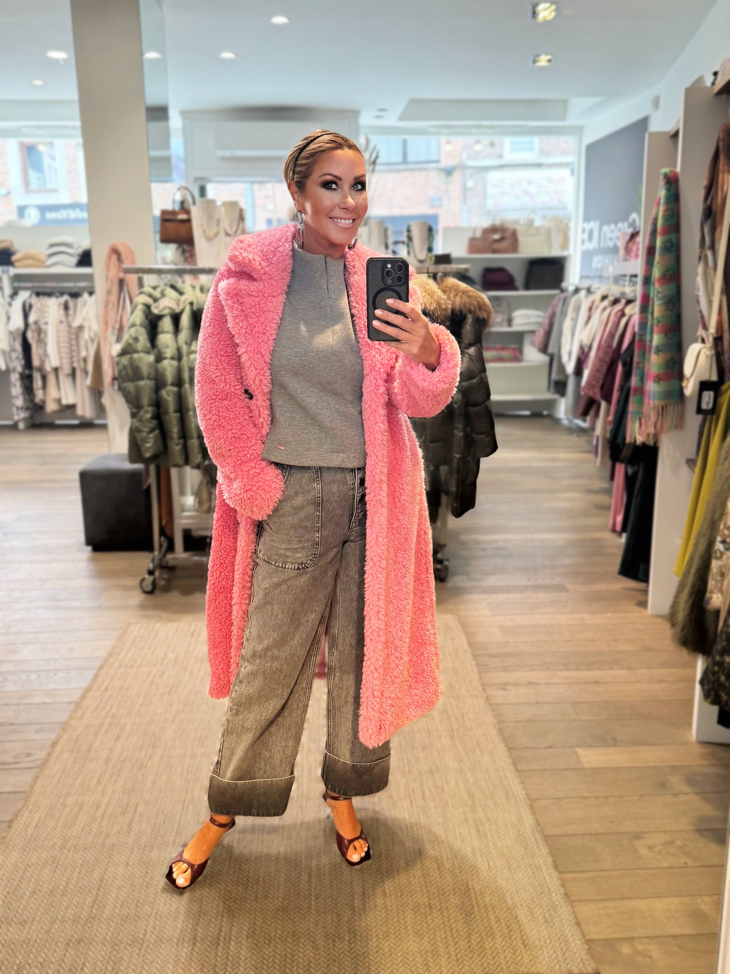 MEG COAT