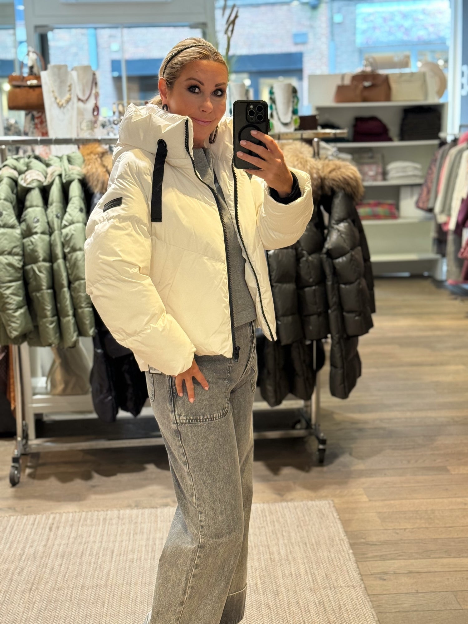 LOVA JACKET
